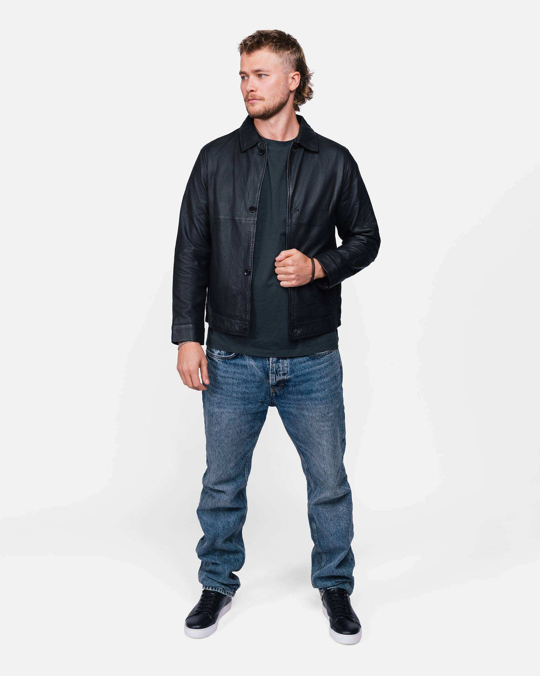 Buster Leather Black