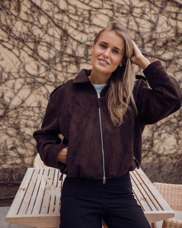 Leja Vegan Suede Dark Brown